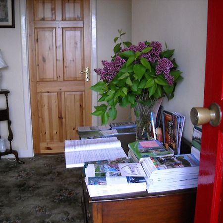 The Bungalow Farmhouse Clomantagh Экстерьер фото