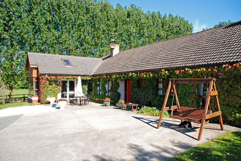 The Bungalow Farmhouse Clomantagh Экстерьер фото